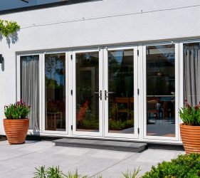 Flush Sash uPVC Window System for Arts & Crafts Style Home Renovation